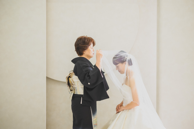 チャペルで家族写真プラン【ご両親の衣装(モーニング＆留袖（美容・お支度付き)×2】