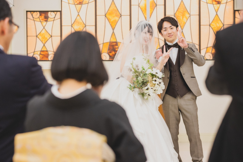 チャペルで挙式の流れで撮影♬【12カット6ページアルバム&4切×2枚台紙付き】プラン (両家ご両親の衣装&美容・お支度付き)