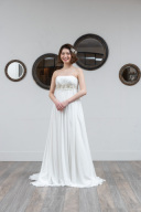 取り寄せドレス：E-４