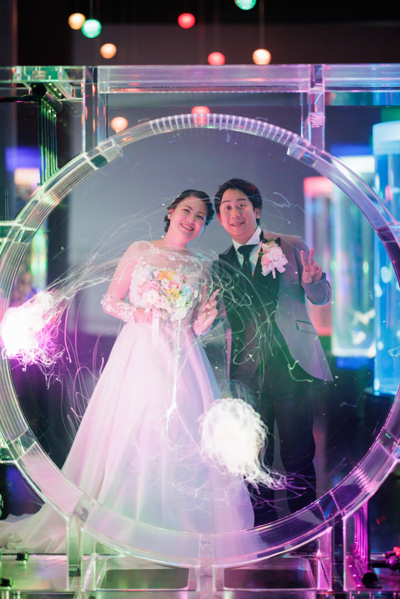 クラゲ越しのおふたり♡