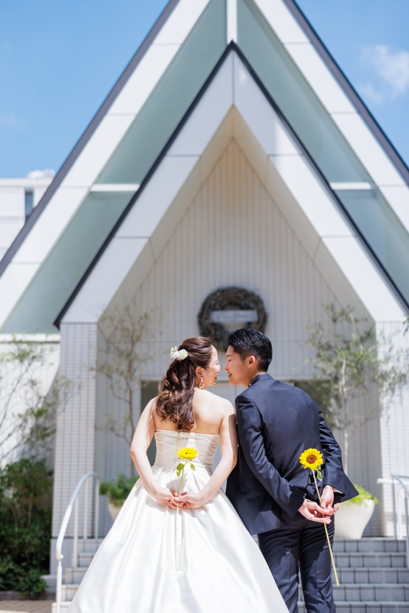 青空とチャペル