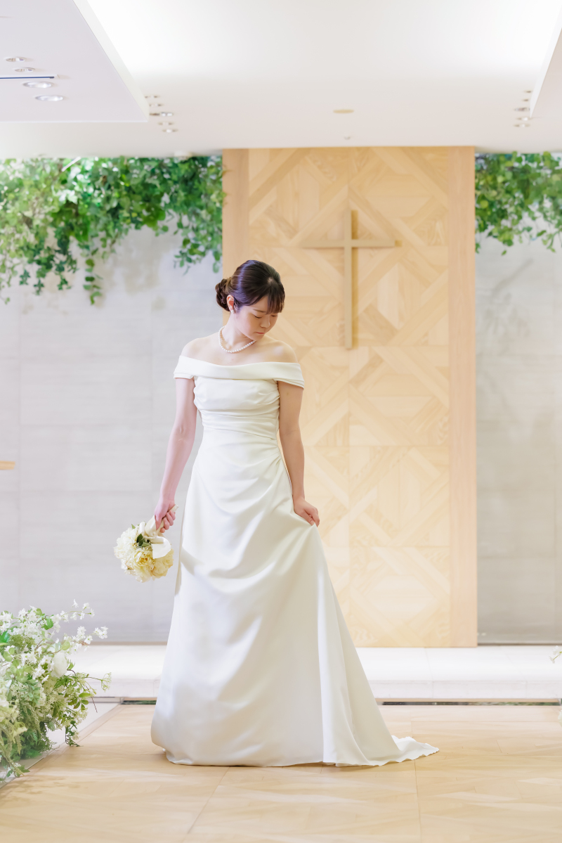 ドレス姿のソロショット