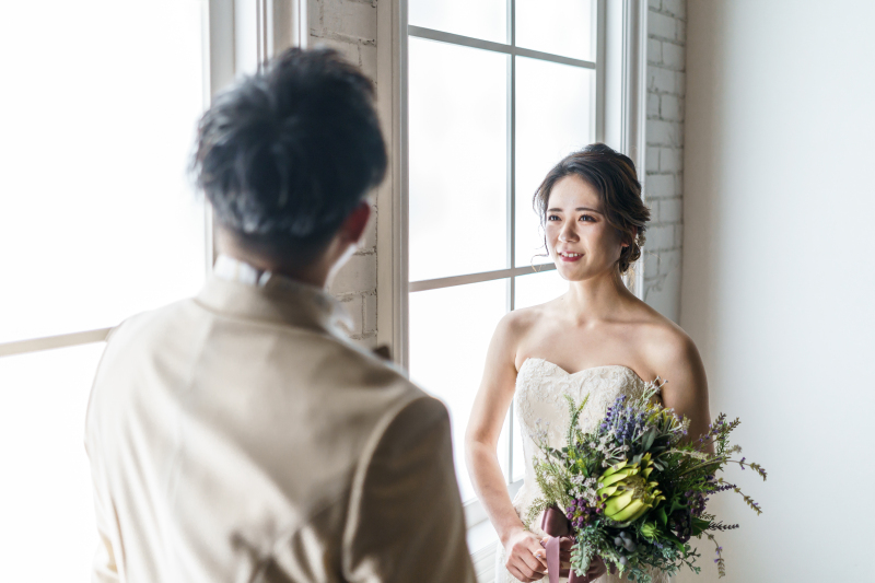 見つめあいのカット