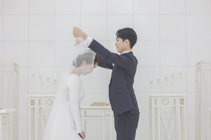 《チャペルならでは!感動の挙式風フォト》