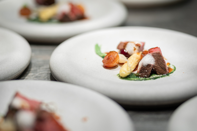 《撮影後はシェフが振る舞うお料理をゆったり堪能》