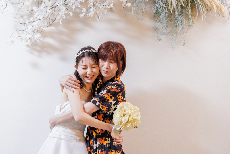 《ファミリーフォトウェディング》特別な1日を大切な家族と一緒に*何名招いても料金変動なし*撮影+衣装+美容+データ付の充実内容◎