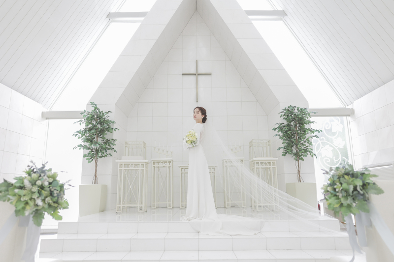 《ドレス&和装撮影》洋装のチャペル撮影&和装スタジオでフォトウェディング*撮影+衣装+美容+データ付の充実内容