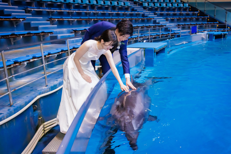 《AQUA PARK品川/洋装ロケーションフォト》水族館の照明・水・魚たちが幻想的な雰囲気を演出*撮影+衣装+美容+データ付き◎