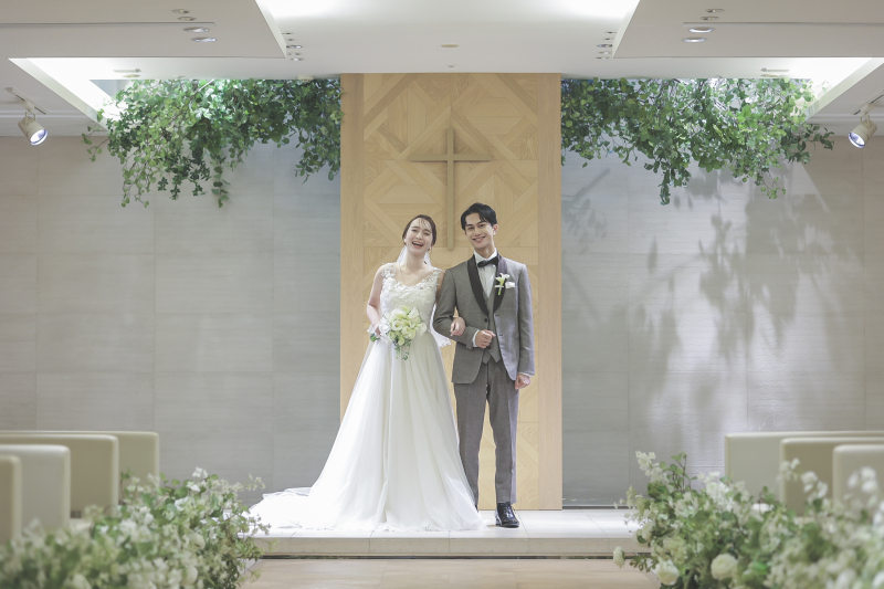 《洋装チャペル+館内》2スポット撮影*撮影+衣装+美容+データ付き◎