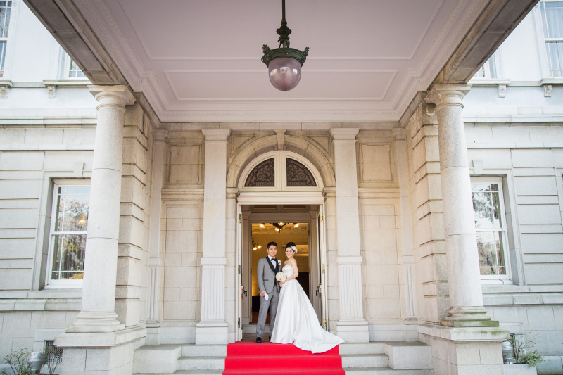 《庭園&貴賓館/洋装ロケーションフォト》約100年の歴史を刻む邸宅・貴賓館で贅沢な撮影を*撮影+衣装+美容+データ付き◎平日限定