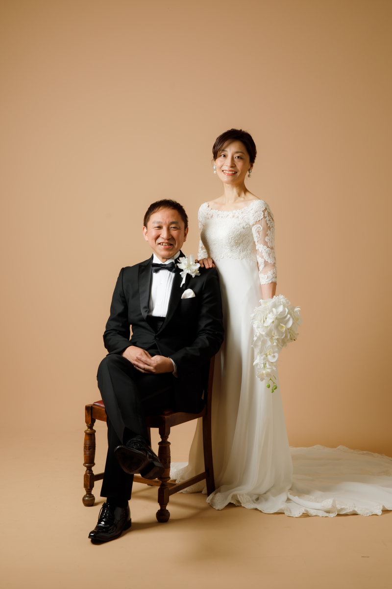 袖有りジョーゼットのスレンダードレスをセレクト