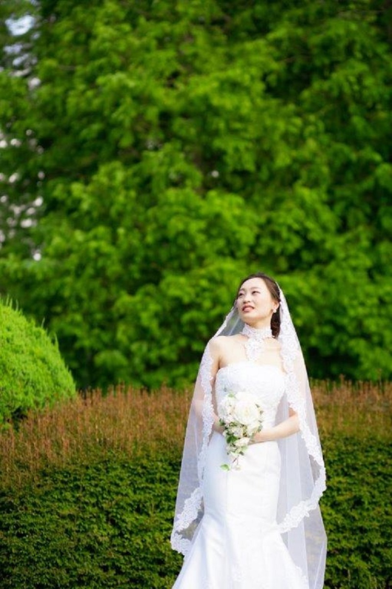 お揃いマリアベールも惜しげなく付けて・・・