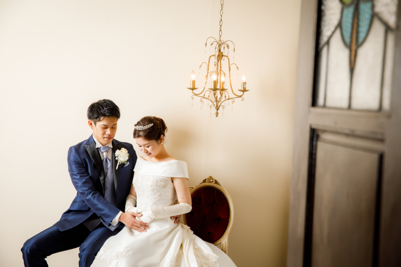 ステンドグラスのドア越しに・・・