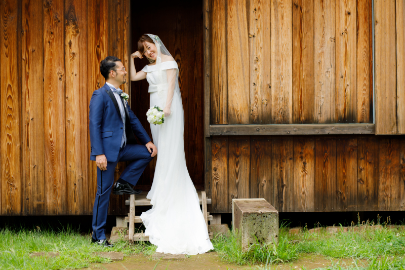 ベールも付けて、自然なポージング