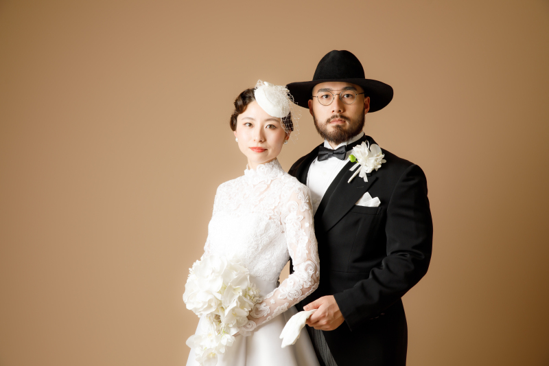 クラシカルにコーディネートするにはハットが効果的