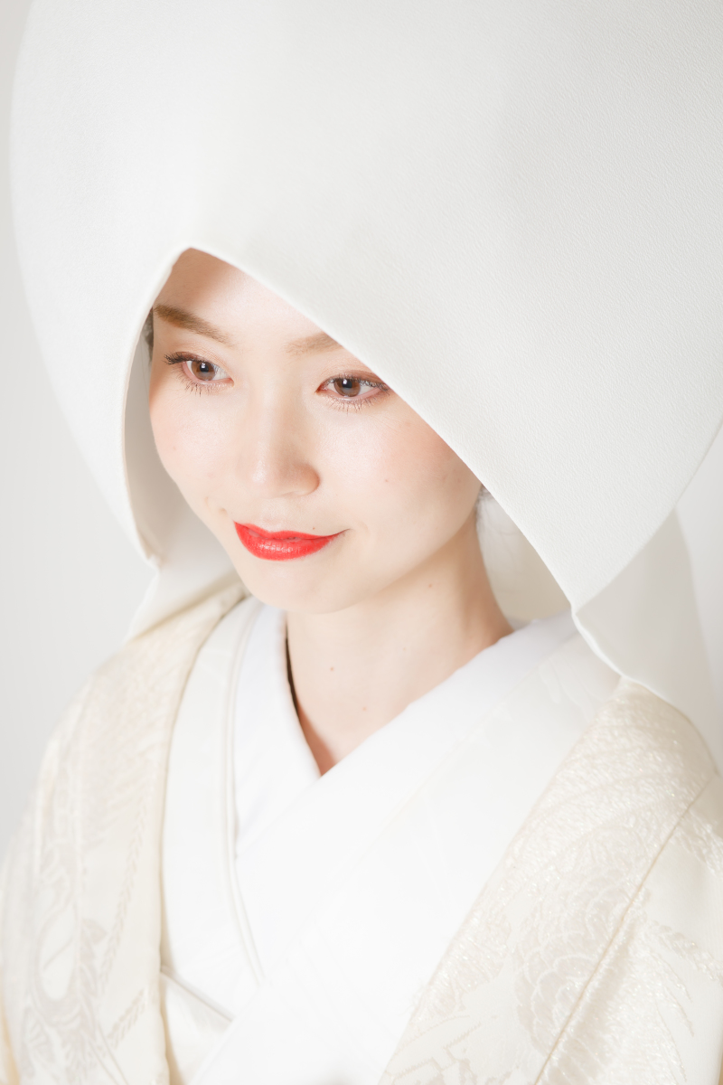 古典的な綿帽子にて撮影