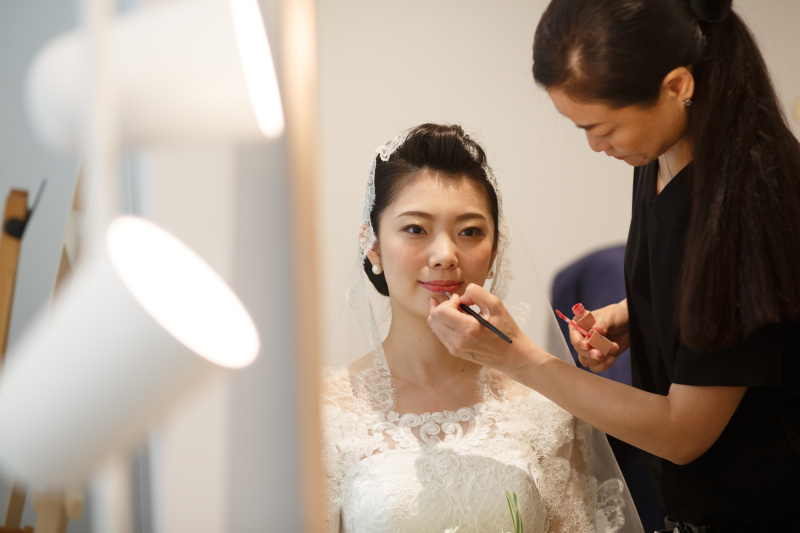 経験豊富なスタイリストによる、ヘアメイク
