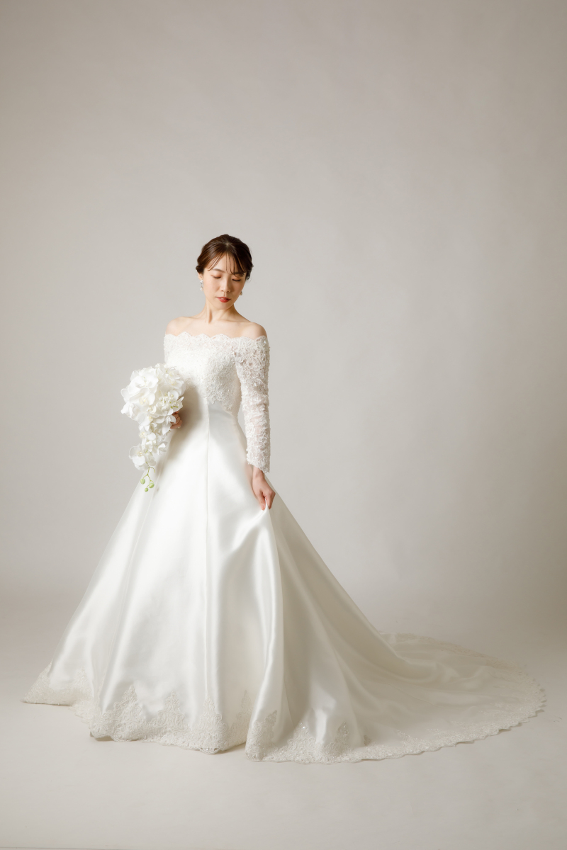 ドレス屋さんの写真館 フォトスタジオカインド_ウエディングドレスが豊富