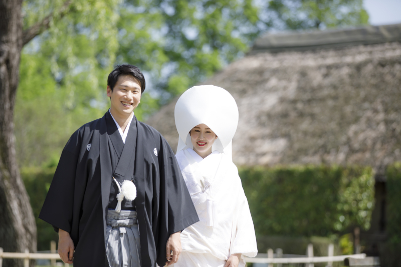 ドレス屋さんの写真館 フォトスタジオカインド_庭園で撮影できる