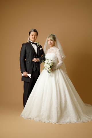 ドレス屋さんの写真館　フォトスタジオカインド_洋装スタジオ撮影
