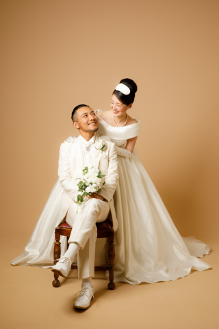 ドレス屋さんの写真館　フォトスタジオカインド_洋装スタジオ撮影
