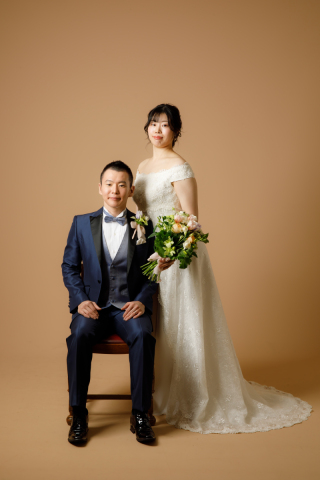 ドレス屋さんの写真館　フォトスタジオカインド_大人のシンプル写真