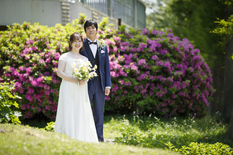 ドレス屋さんの写真館 フォトスタジオカインド_庭園で撮影できる