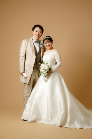 ドレス屋さんの写真館　フォトスタジオカインド_大人のシンプル写真