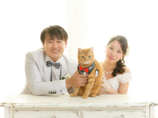 かわいい猫ちゃんと一緒に♪ウェディングフォト