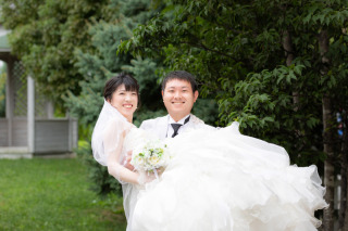 幸せ溢れる素敵なお姫様抱っこ♪和洋ウエディング