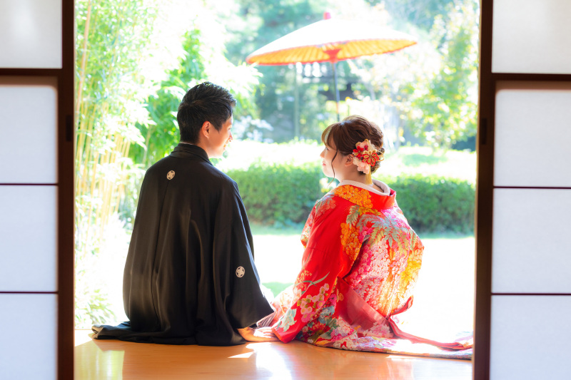 縁側に腰かけて