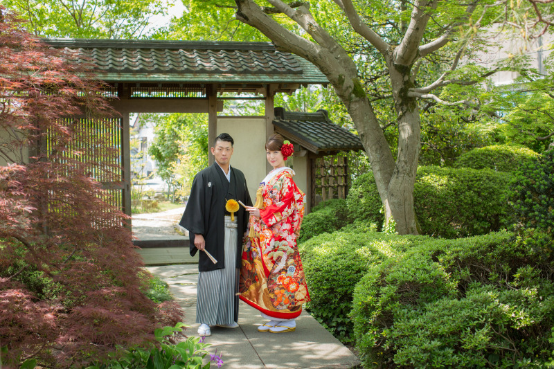 和装は本格日本庭園・和邸宅で