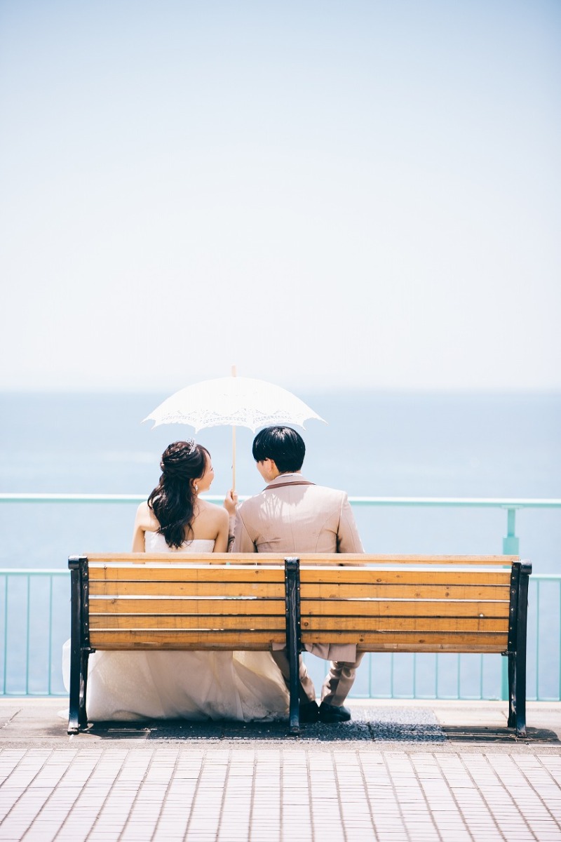 ベンチに座って・・