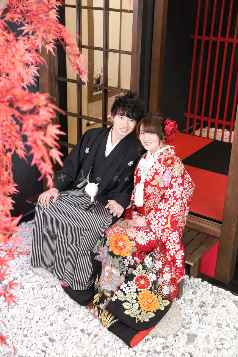 赤と黒お衣装がとてもお似合い