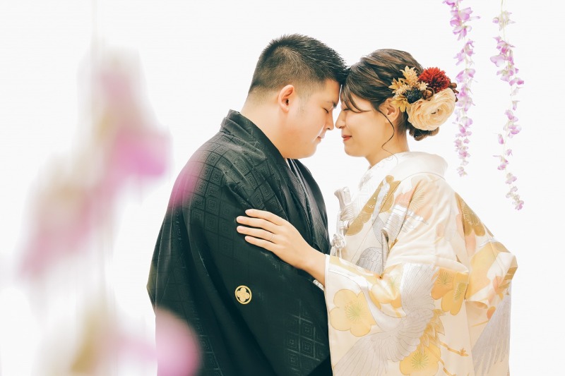 藤の花になびかれて