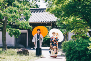 スタジオアンルージュなんばOCAT店_慶沢園の新緑溢れる和庭園で和装が映える前撮りを