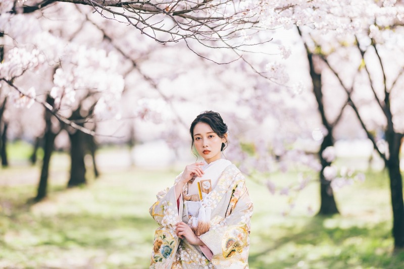 スタジオアンルージュなんばOCAT店_色打掛・着物が豊富