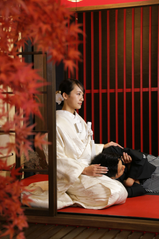 大人な美しい撮影も好きです！お二人がより素敵に映るよう心がけて撮影しております。笑顔とキリっとしたお顔等様々な表情で撮影させて頂きます。