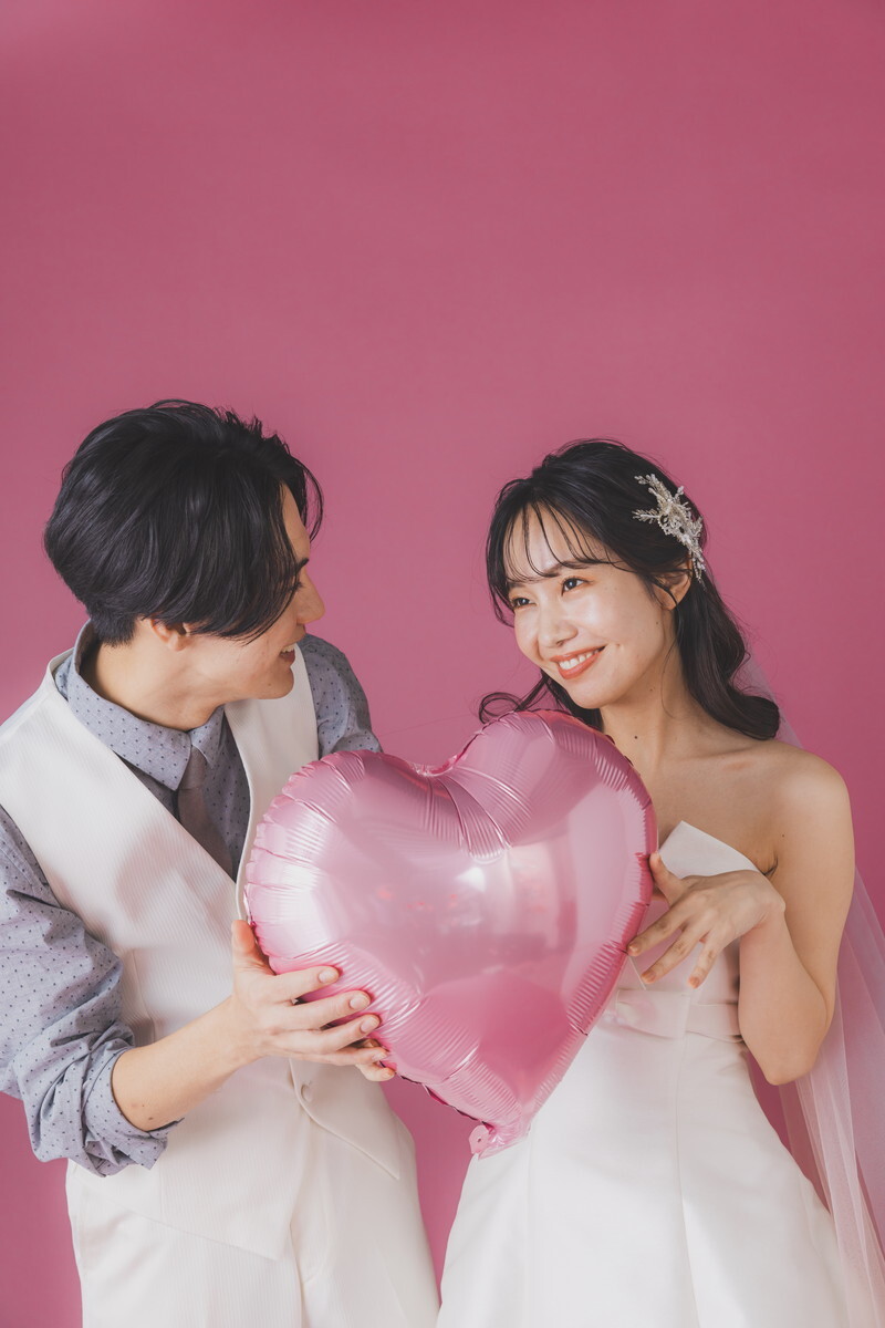 洋装&和装スタジオフォトアルバムプラン|データ11カット&8Pアルバム付き