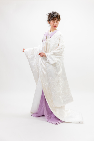 色掛下付き白無垢　薄紫２