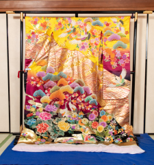 R079-黄黒波に鶴鴛鴦