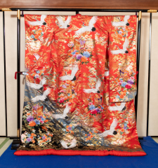 R075-舞鶴に御所車赤黒