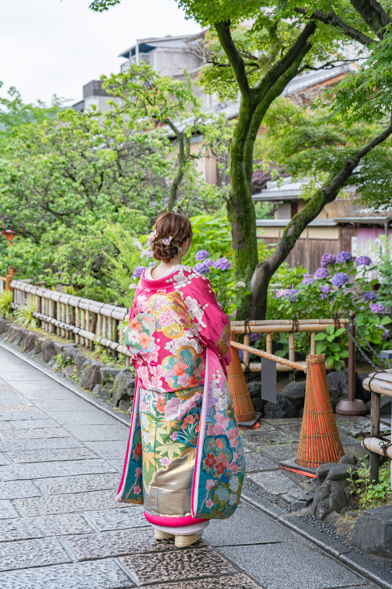 あざやかな色打掛