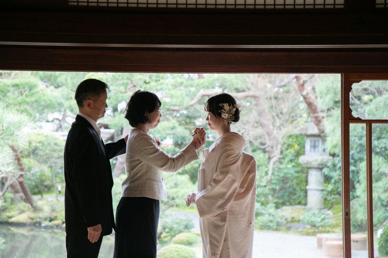 車椅子のおばあちゃんも。家族みんなで