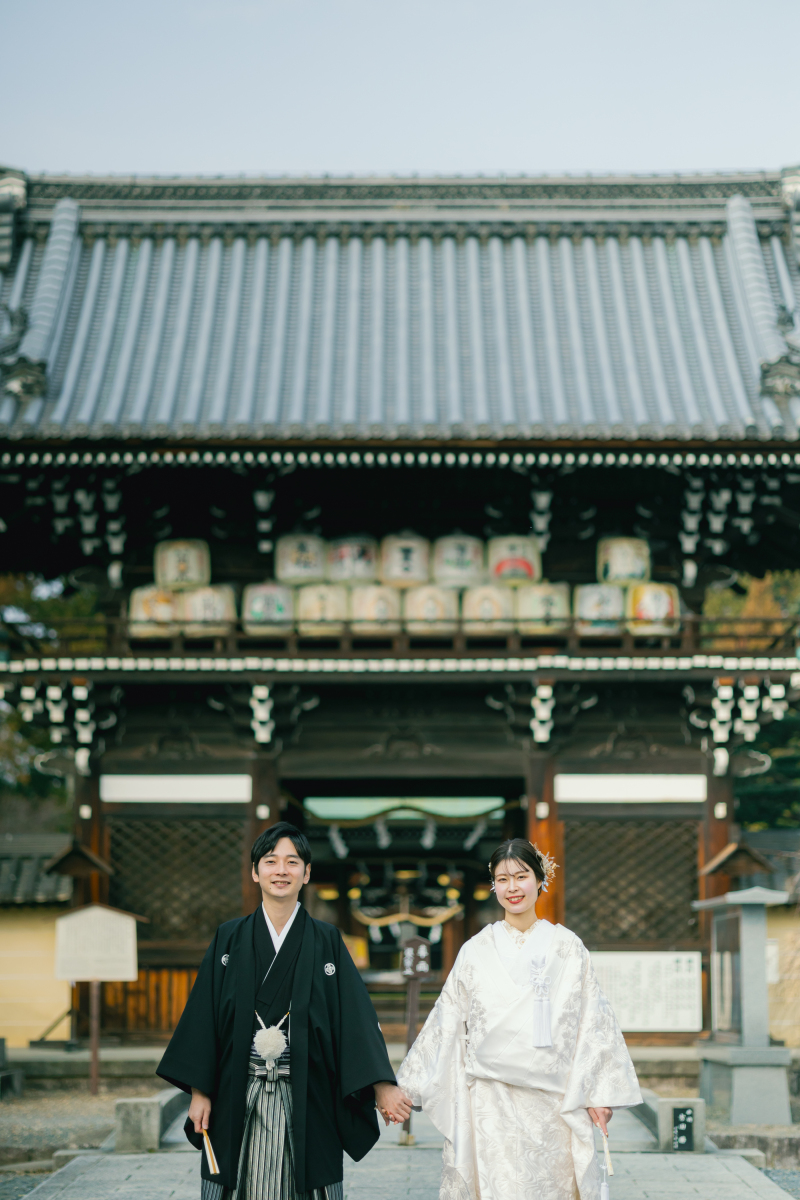 まずは正面にて