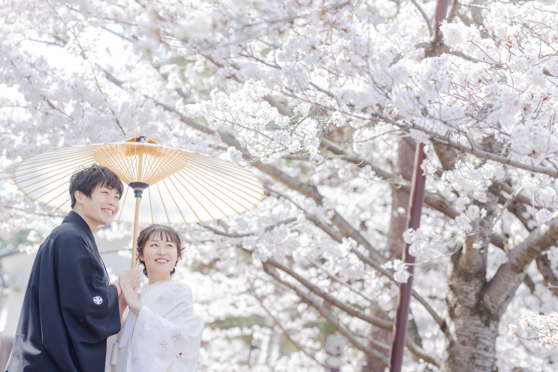 桜に包まれて