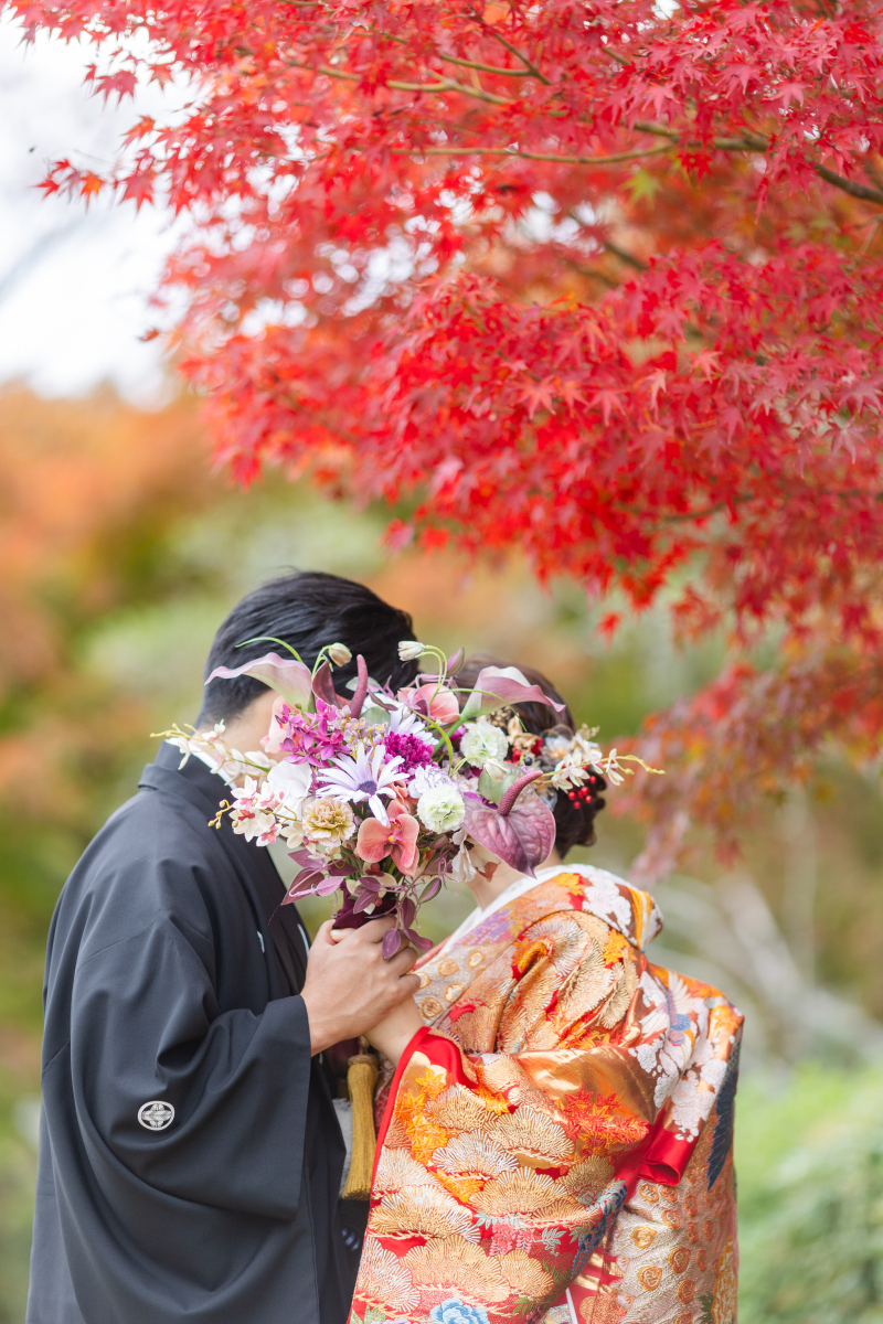 この時期に真っ赤な紅葉!?すばらしいロケ地
