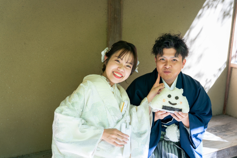 美味しいおにぎりと一緒!?笑顔あふれる和装フォト