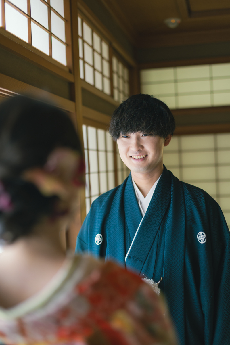 見つめる先には