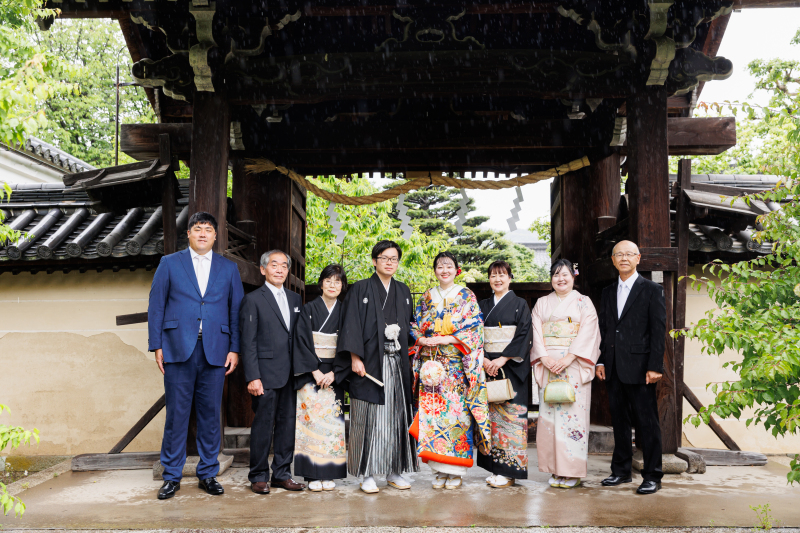 雨の切れ間に、、なんとか外でも撮れました!